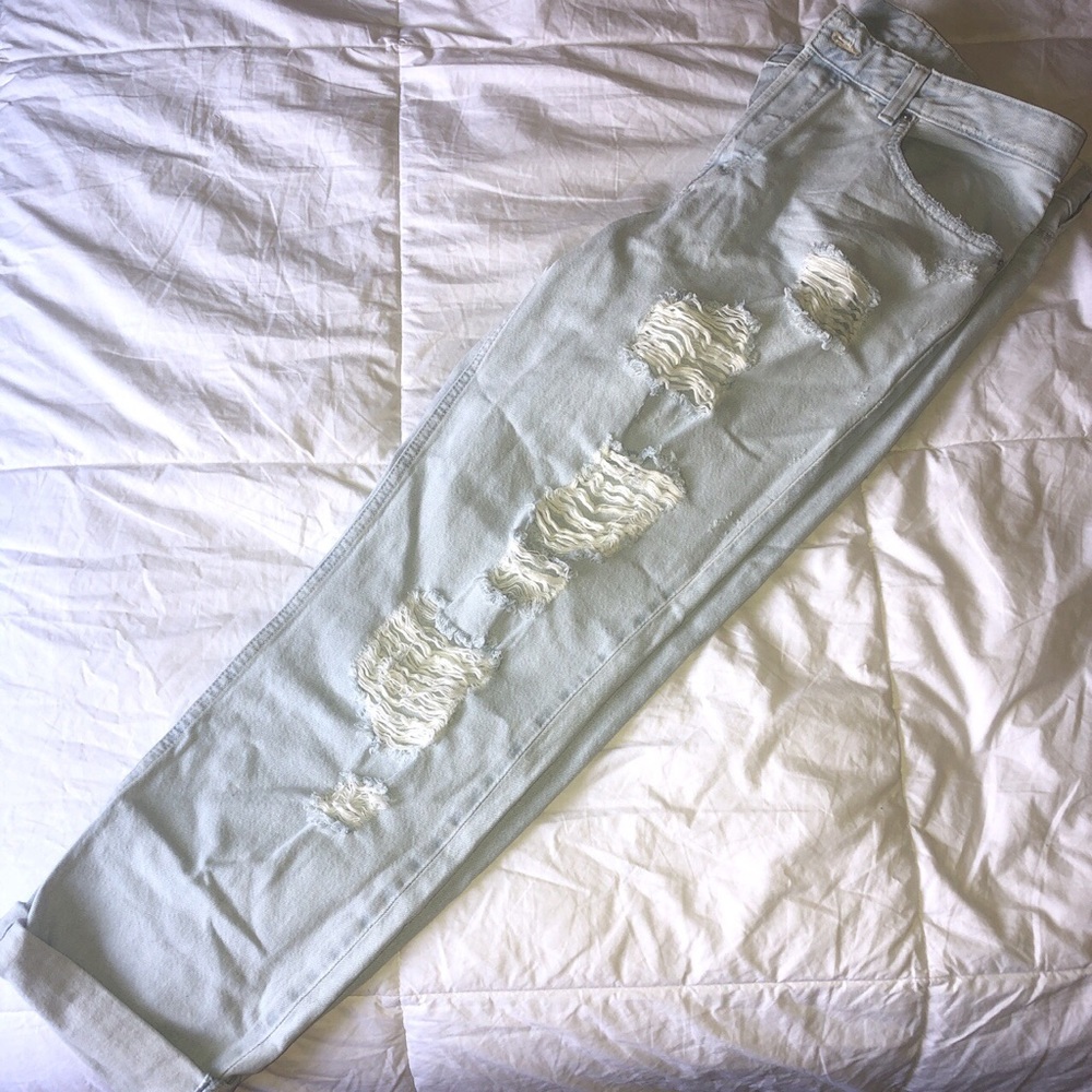 Boyfriend Distressed Jeans